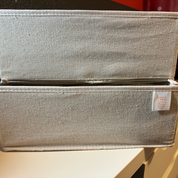 Two organizers - Picture 2 of 3